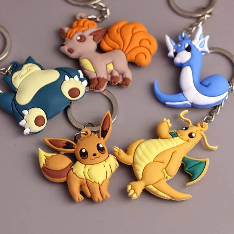 Pokémon-nyckelring med figur – 23 motiv