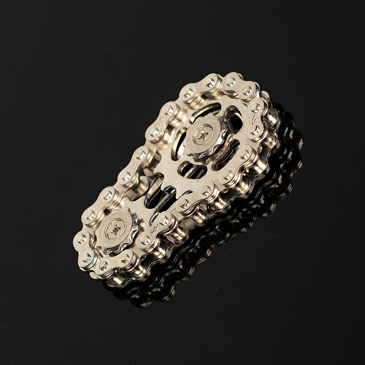 Chain Spinner – metallfidget för fokus