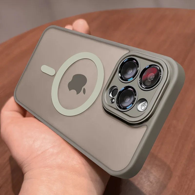 Mobilskal med MagSafe – matt och stötåligt