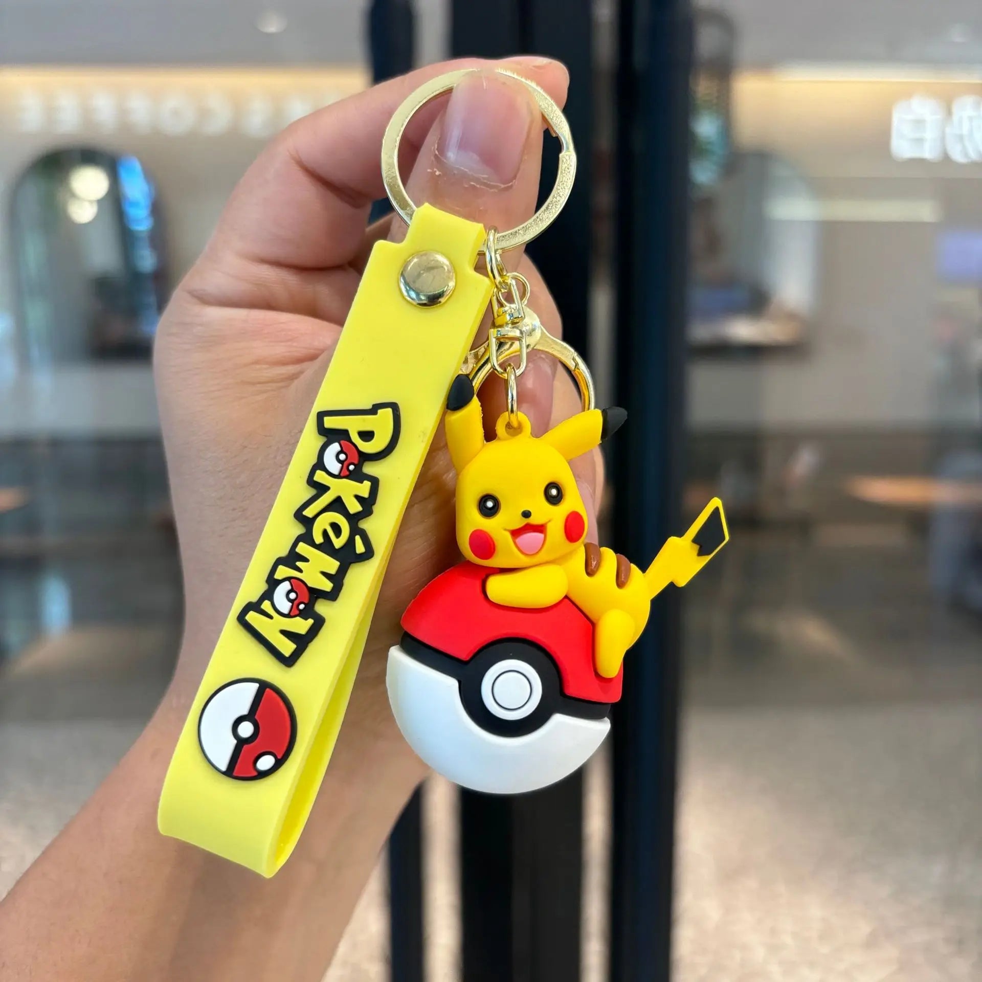 Poké Ball-nyckelring med figur