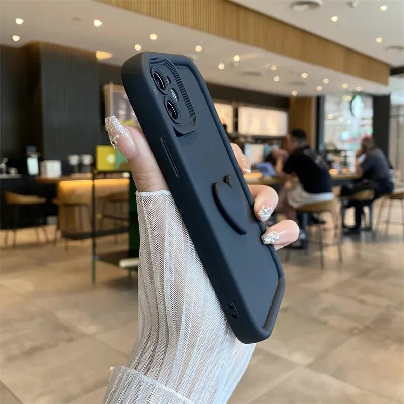 Personligt iPhone-skal med namn och hjärta